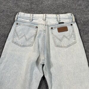 Vintage Wrangler Jeans Mens Fits 30x34 Blue Cowboy Cut 13MWZ Light Wash USA Made